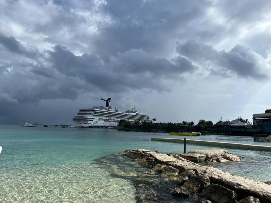 Millie'S Paradise - Bay Beach Ocho Rios Exterior photo